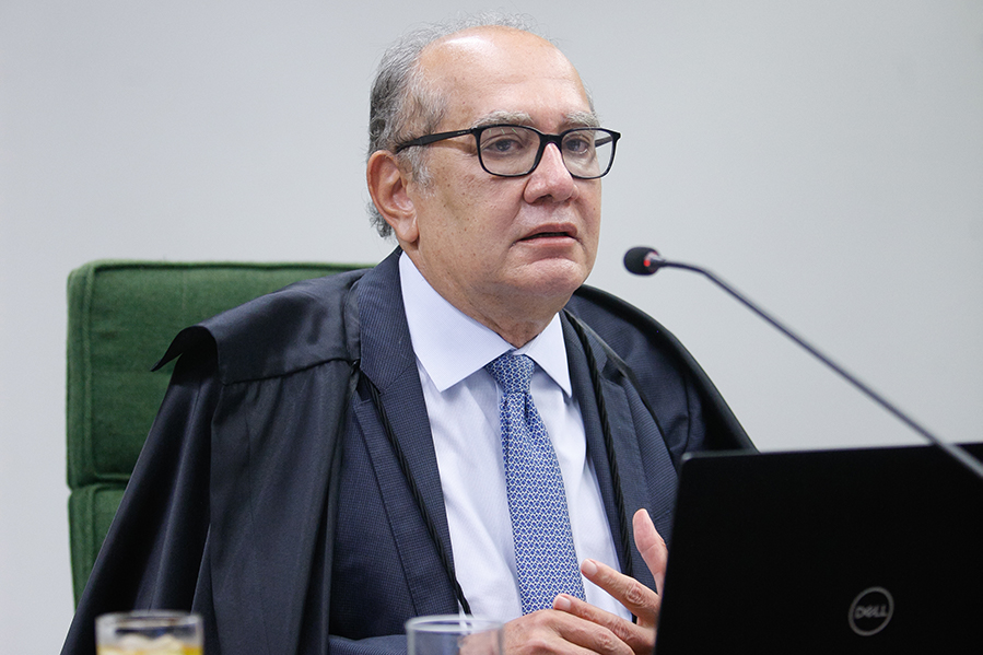 STF pausa julgamento que pode mudar a carreira dos professores: Gilmar Mendes pede vista no Tema 1218